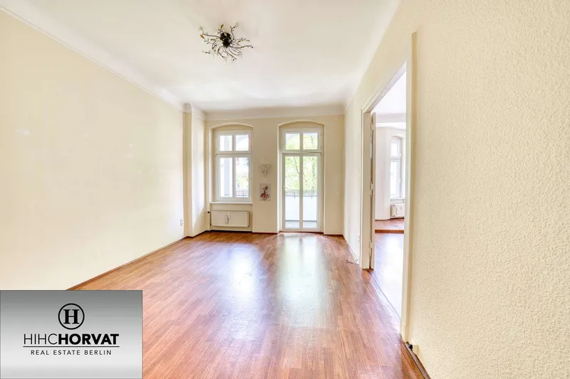2 ZIMMER ALTBAUWOHNUNG! IN BERLIN TEGEL VEITSTR.! 2.OG MIT LIFT!  BALKON, AB SOFORT FREI! — photo 1